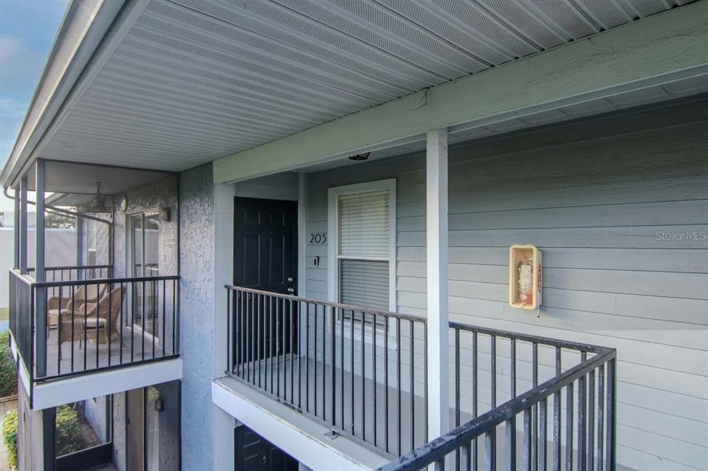 3712 WI Avenue Unit 205, TAMPA, FL 33611 photo 2