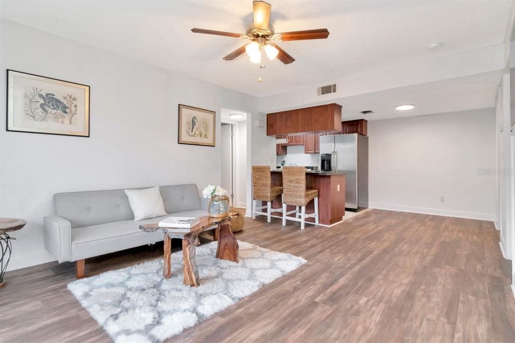 3712 WI Avenue Unit 205, TAMPA, FL 33611 photo 3