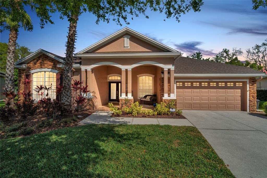 7051 DERWENT GLEN CIRCLE, LAND O LAKES, FL, 34637 photo 2