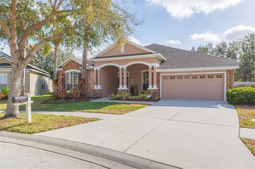 7051 DERWENT GLEN CIRCLE, LAND O LAKES, FL, 34637