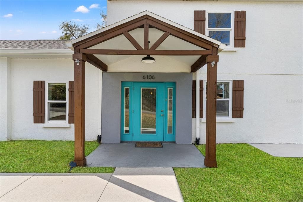 6106 LYNN AVENUE, TAMPA, FL 33604 photo 2