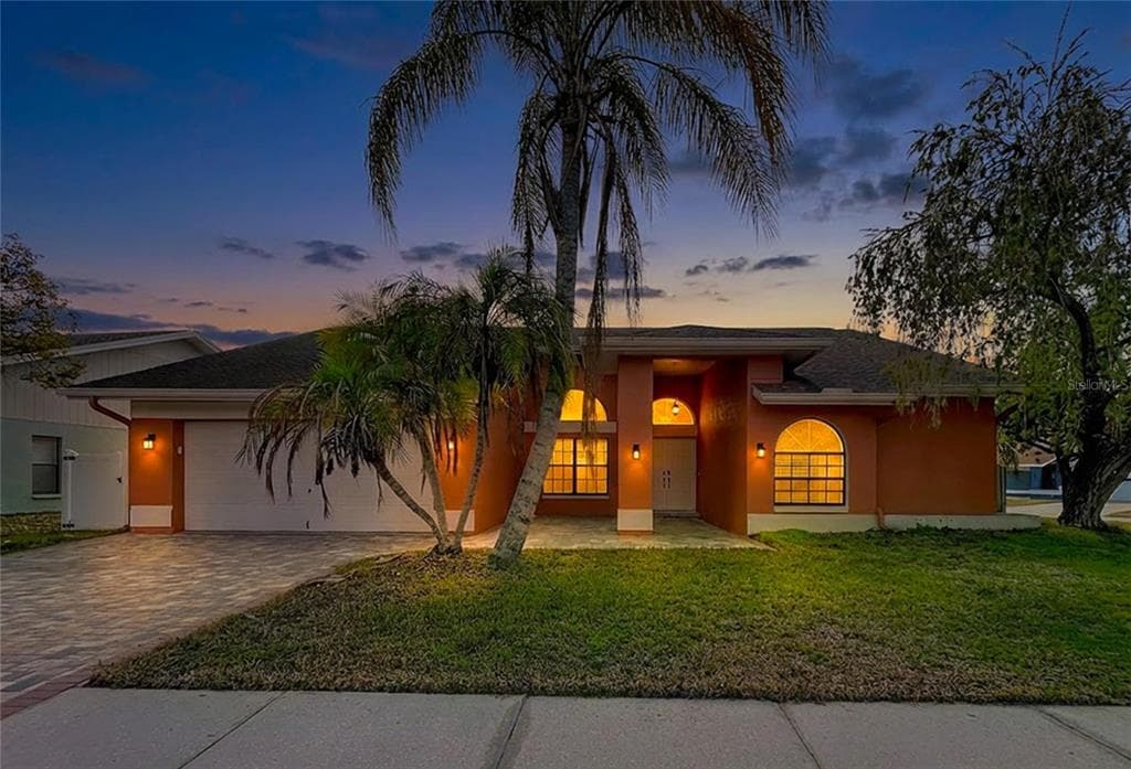 8601 CHADWICK DRIVE, TAMPA, FL 33635