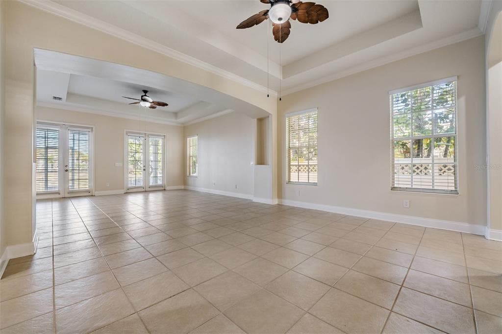 423 MANNS HARBOR Drive, APOLLO BEACH, FL 33572 photo 5