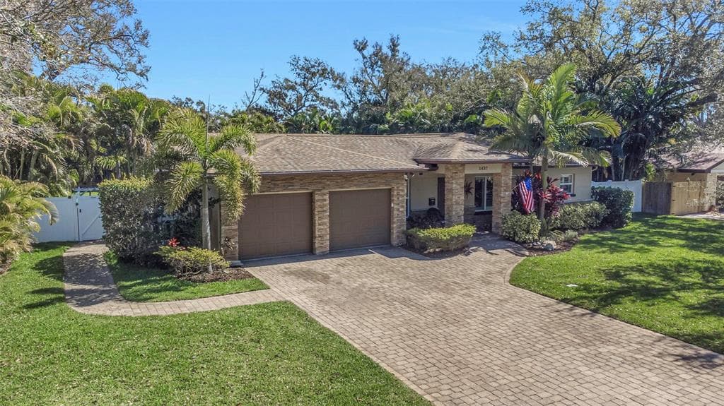 1437 COUNTRY CLUB Road N ROAD, Street PETERSBURG, FL 33710