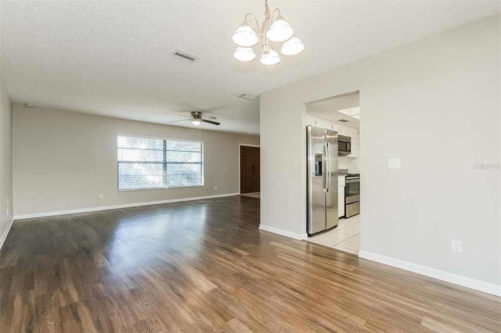 4416 PAWNEE Path, VALRICO, FL 33594 photo 5