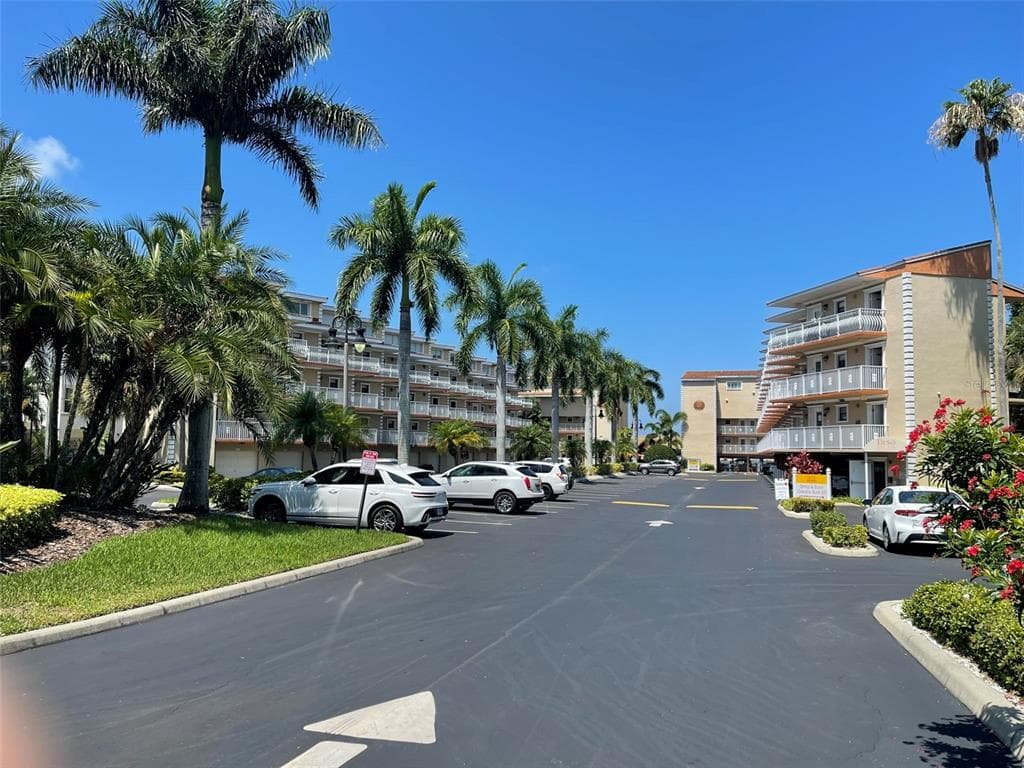 1420 BAYSHORE BOULEVARD Unit 403, DUNEDIN, FL 34698