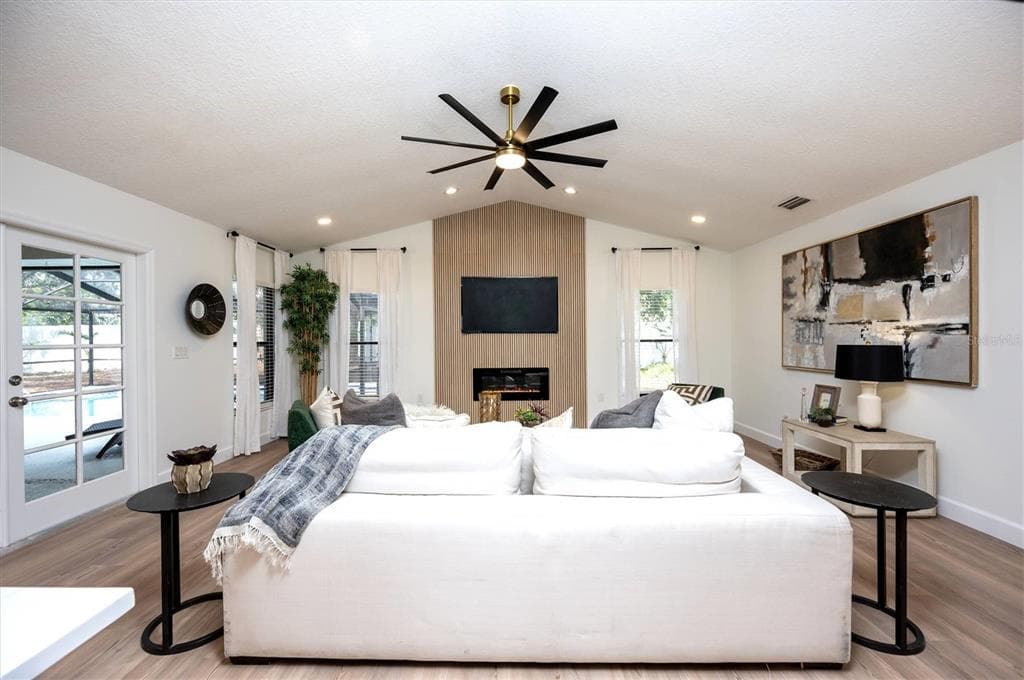 14817 FARNHAM WAY, TAMPA, FL 33624 photo 3