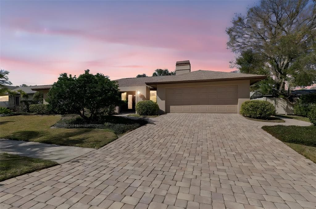 4304 SALTWATER BOULEVARD, TAMPA, FL 33615