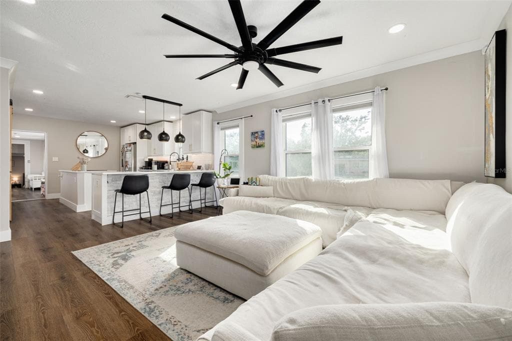 3662 5TH AVENUE, ST PETERSBURG, FL, 33711 photo 3