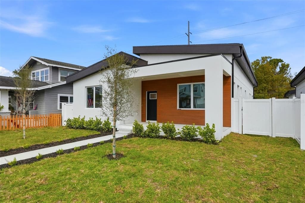 5225 4TH AVENUE, Street PETERSBURG, FL 33707 photo 2