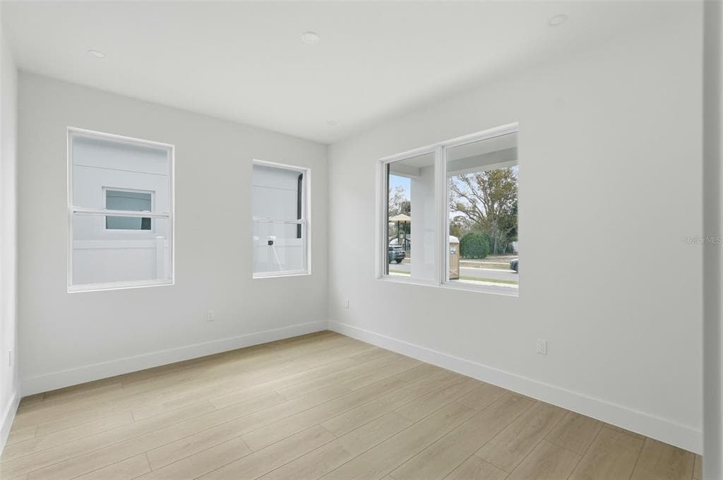 5225 4TH AVENUE, Street PETERSBURG, FL 33707 photo 5