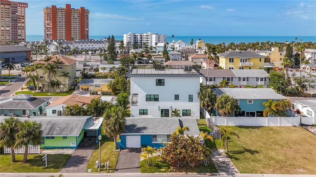 18012 4TH Street, REDINGTON SHORES, FL 33708 photo 2