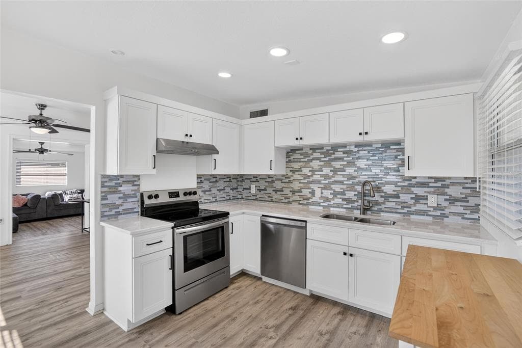 8343 95TH AVENUE, SEMINOLE, FL 33777 photo 5