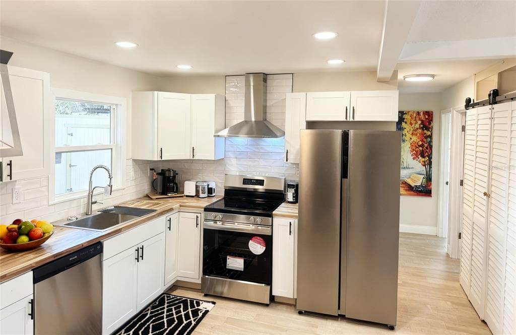 903 KING Street, PLANT CITY, FL 33563 photo 5