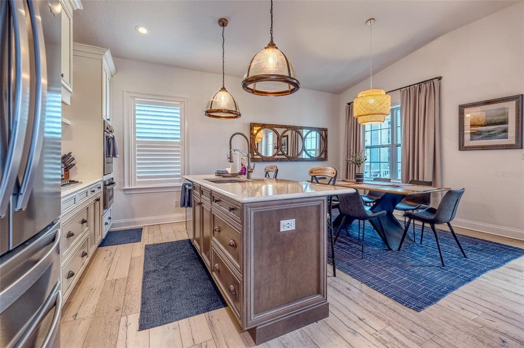 13511 GULF BOULEVARD, MADEIRA BEACH, FL 33708 photo 3