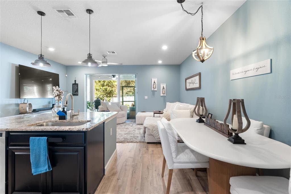 1207 SUNSET LANE, DUNEDIN, FL 34698 photo 4