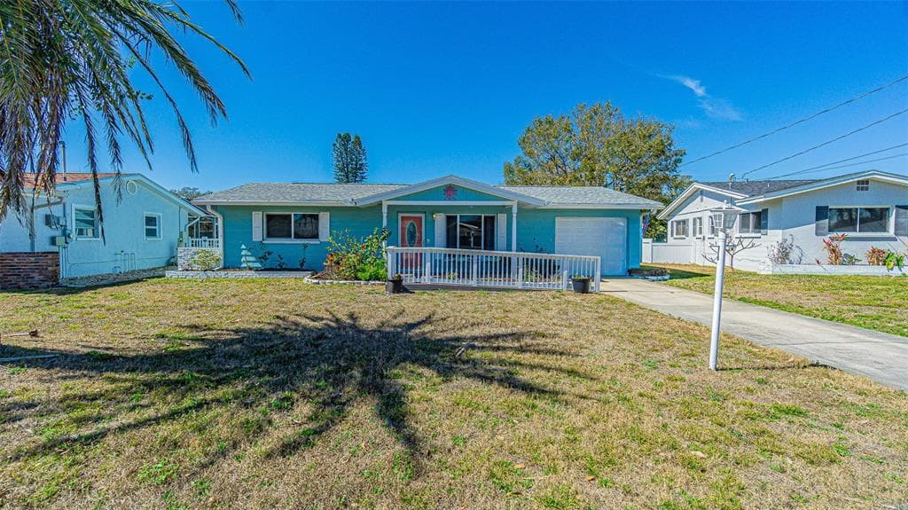 8524 120TH STREET, SEMINOLE, FL 33772