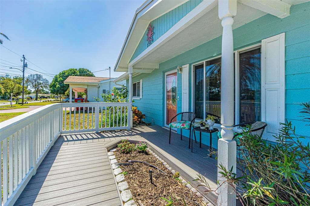 8524 120TH STREET, SEMINOLE, FL 33772 photo 4