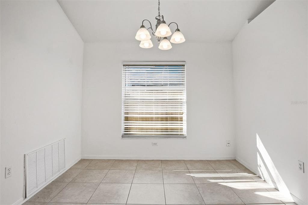 16502 LAKE HEATHER DRIVE, TAMPA, FL 33618 photo 4