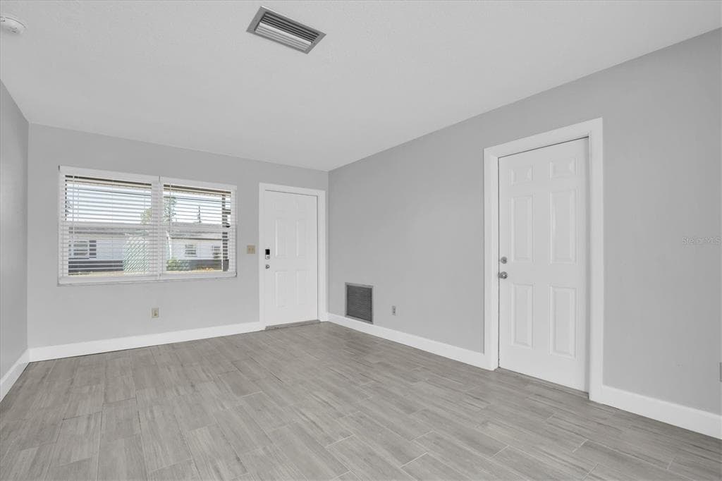 3401 37TH STREET, Street PETERSBURG, FL 33713 photo 5