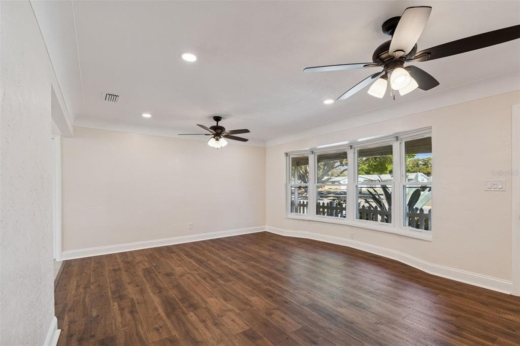 5682 46TH AVENUE, KENNETH CITY, FL 33709 photo 5