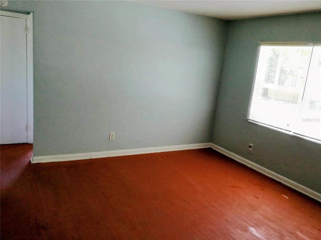 2534 19TH STREET, Street PETERSBURG, FL 33712 photo 4