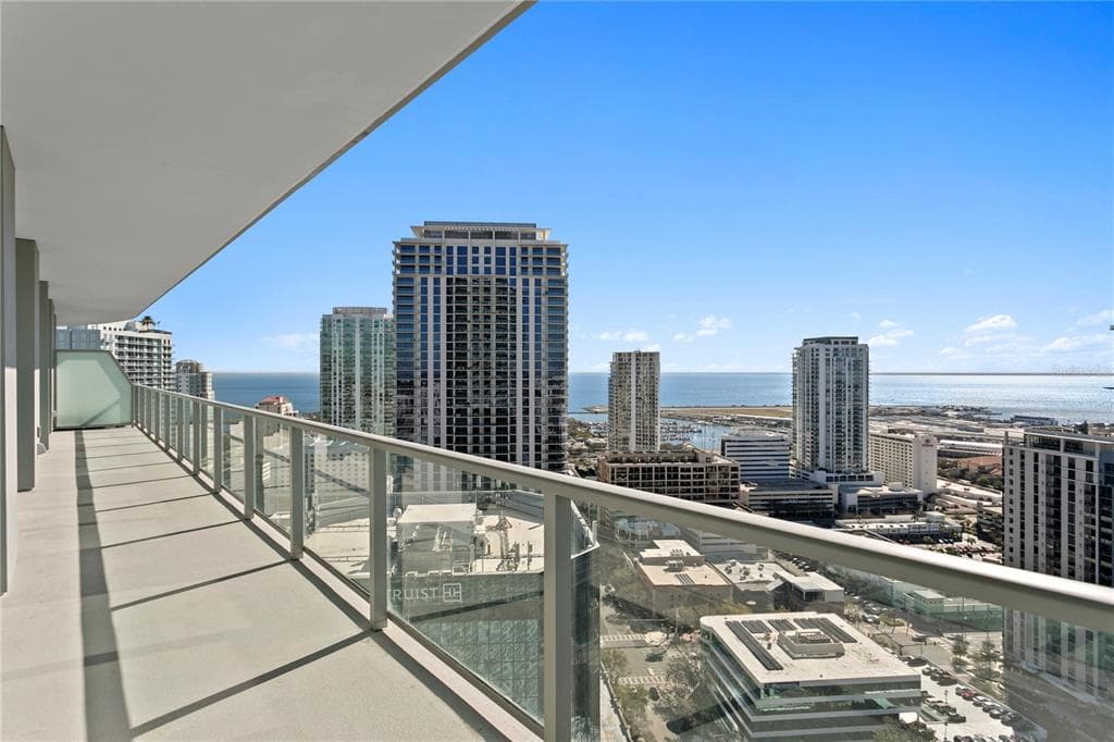 400 CENTRAL Avenue Unit 2806, Street PETERSBURG, FL 33701 photo 2