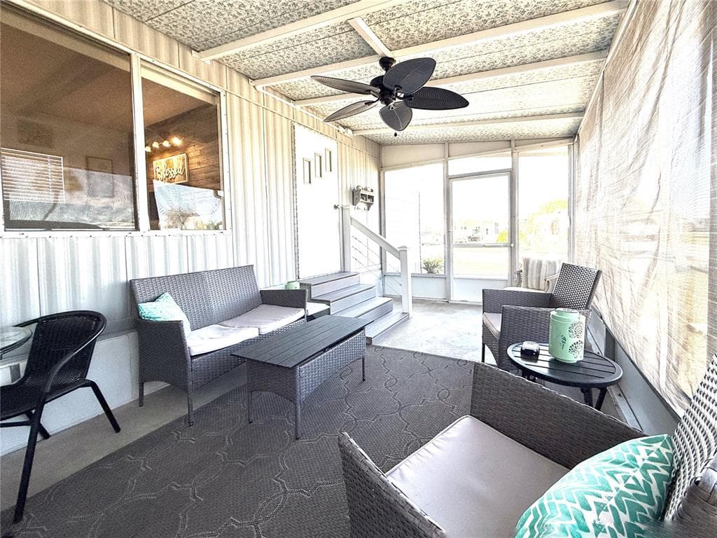 120 SAINT MARTINS WAY, APOLLO BEACH, FL 33572 photo 3