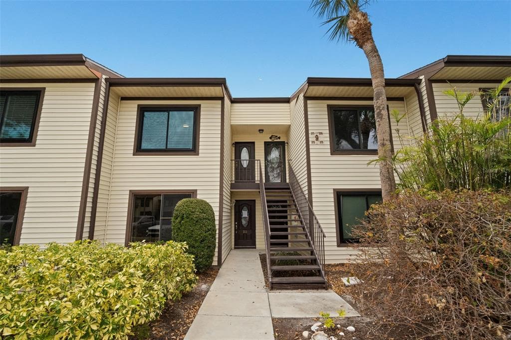 377 MOORINGS COVE DRIVE Unit 9H, TARPON SPRINGS, FL 34689 photo 2