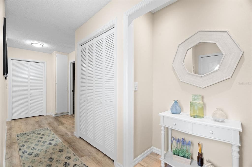 377 MOORINGS COVE DRIVE Unit 9H, TARPON SPRINGS, FL 34689 photo 4