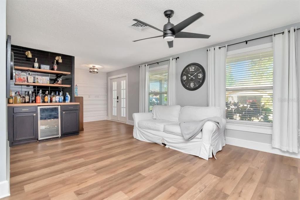 720 HICKORY LANE, PALM HARBOR, FL 34683 photo 3