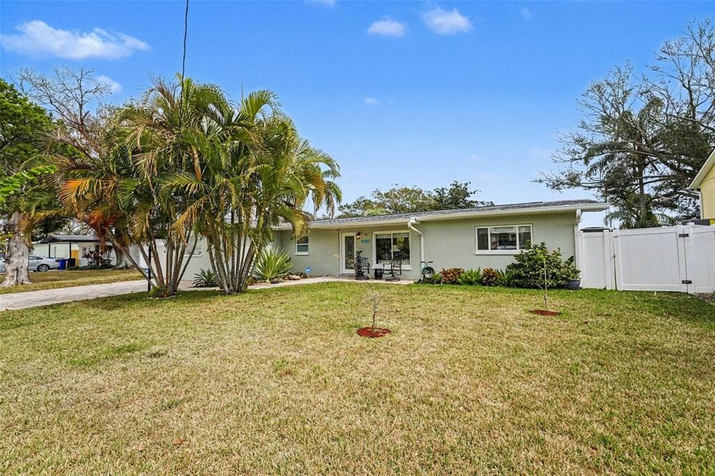 339 SHORE DRIVE, OLDSMAR, FL 34677