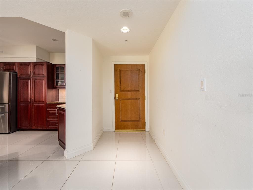 1180 GULF BOULEVARD Unit 1403, CLEARWATER BEACH, FL 33767 photo 4