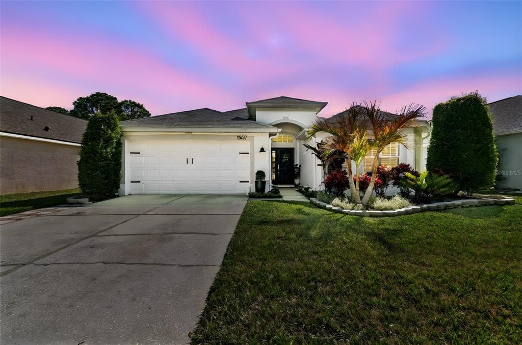 18617 LE DAUPHINE PLACE, LUTZ, FL 33558 photo 2