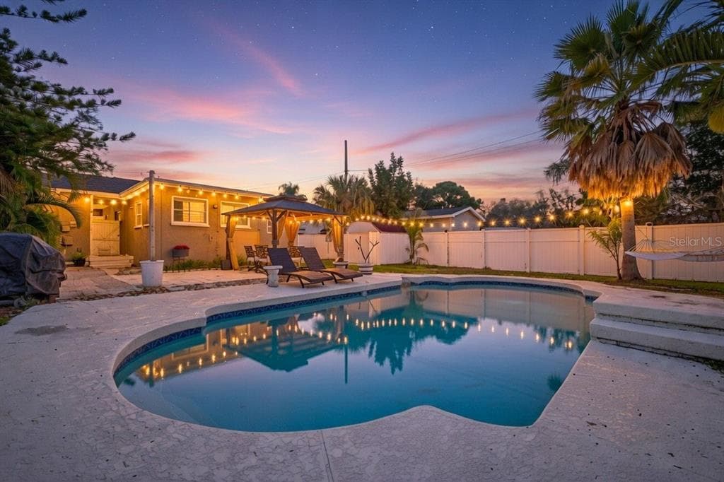 3911 21ST Street, Street PETERSBURG, FL 33714 photo 2