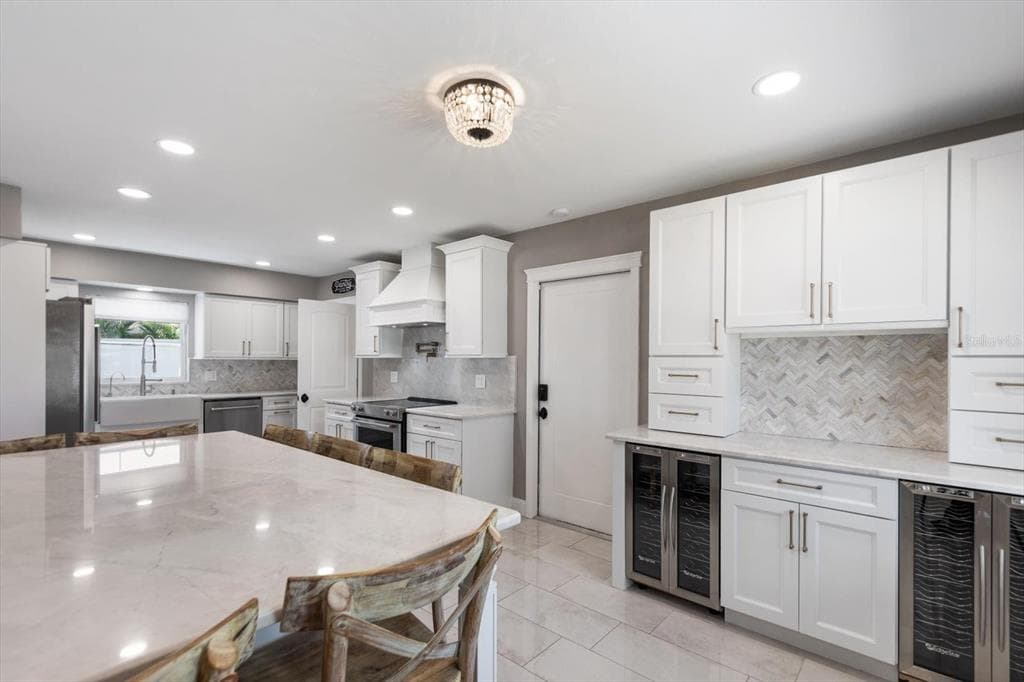 12468 EMPIRE DRIVE, SEMINOLE, FL 33772 photo 4