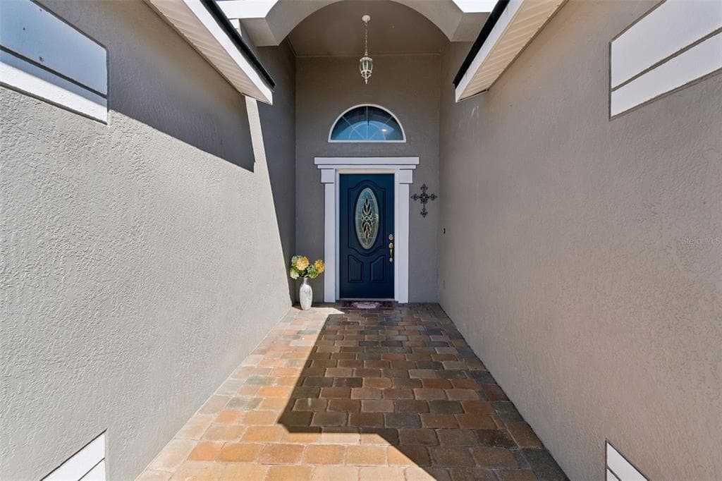 3301 BLACK GUM COURT, TAMPA, FL 33618 photo 4