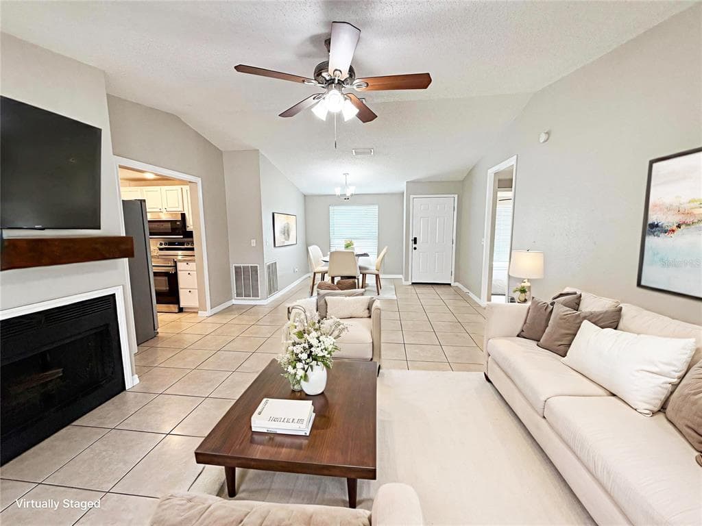 8202 ALMOND PLACE, TAMPA, FL 33615 photo 2