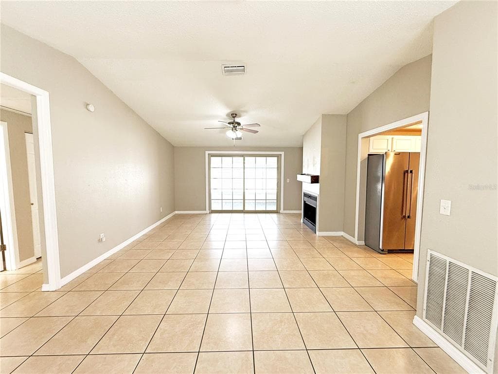 8202 ALMOND PLACE, TAMPA, FL 33615 photo 3