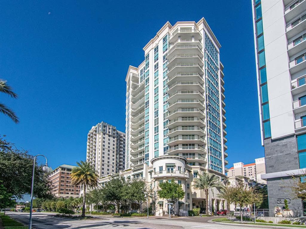 450 KNIGHTS RUN AVENUE Unit 1706, TAMPA, FL 33602