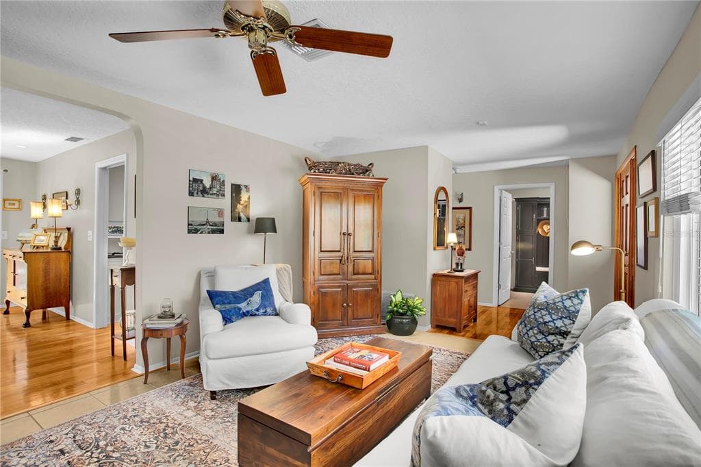 323 ROEBLING ROAD, BELLEAIR, FL 33756 photo 5