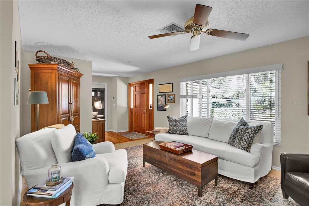 323 ROEBLING ROAD, BELLEAIR, FL 33756 photo 4