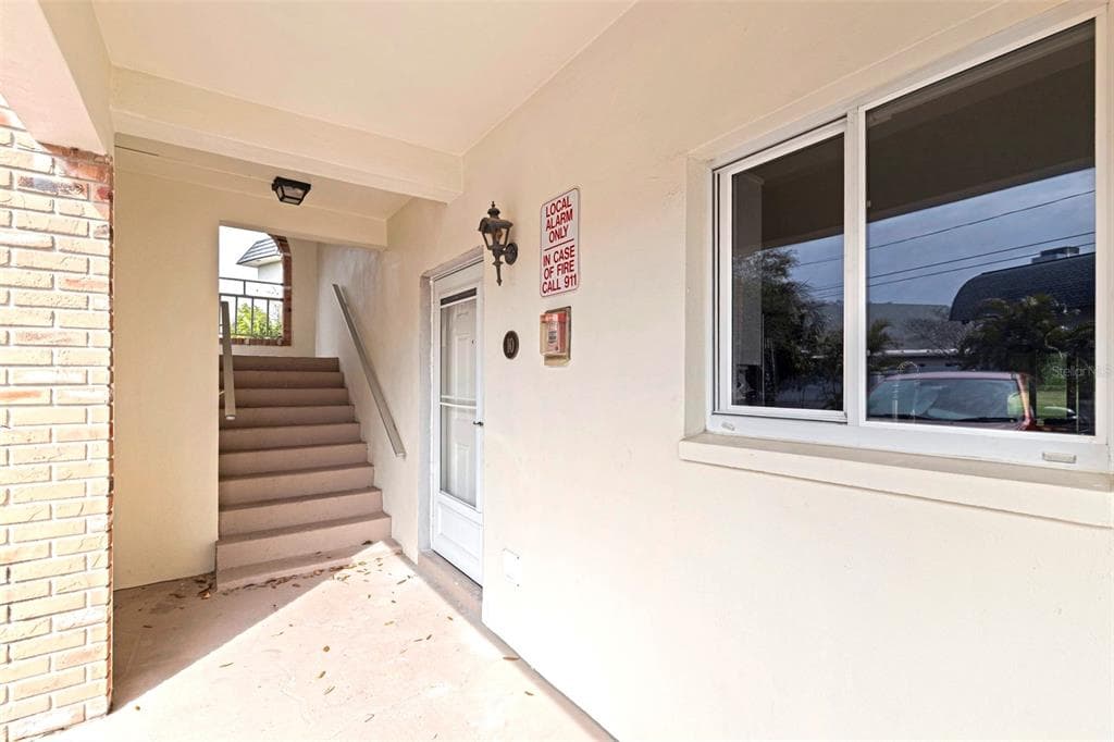 4480 OVERLOOK Drive Unit 10, Street PETERSBURG, FL 33703 photo 2