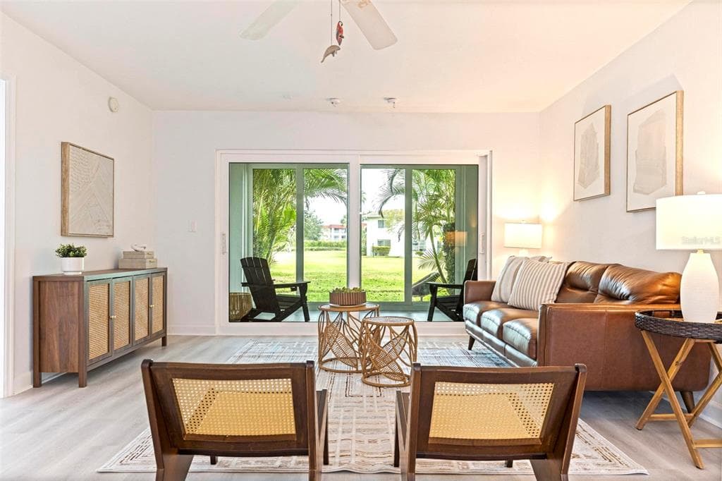 4480 OVERLOOK Drive Unit 10, Street PETERSBURG, FL 33703 photo 3