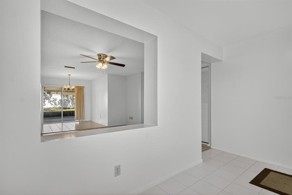 13816 PATHFINDER Drive, TAMPA, FL 33625 photo 5