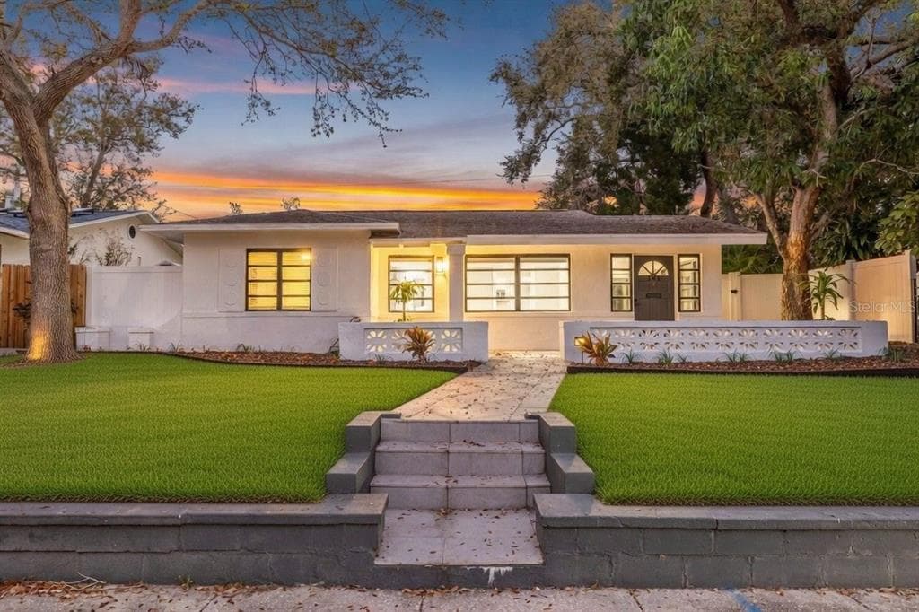 181 20TH AVENUE, Street PETERSBURG, FL 33704 photo 2