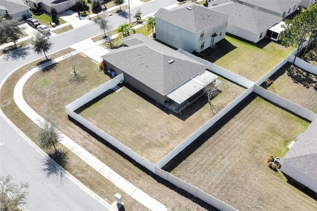 10554 STANDING STONE DRIVE, WIMAUMA, FL 33598 photo 3