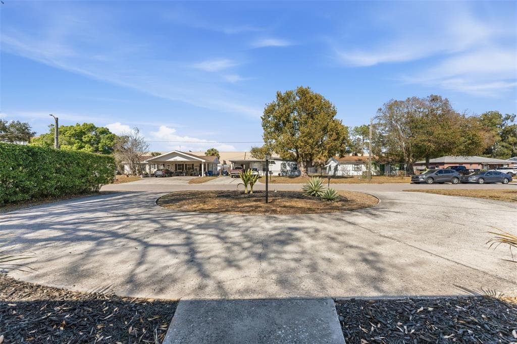 3910 PAXTON AVENUE, TAMPA, FL 33611 photo 4