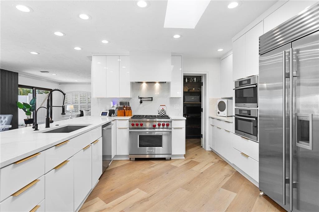 207 COOLIDGE AVENUE, TAMPA, FL, 33609 photo 2