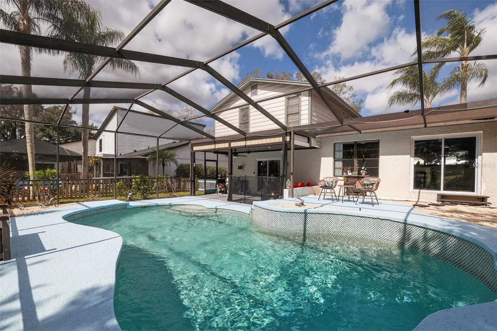 4628 CLOVERLAWN DRIVE, TAMPA, FL 33624 photo 4